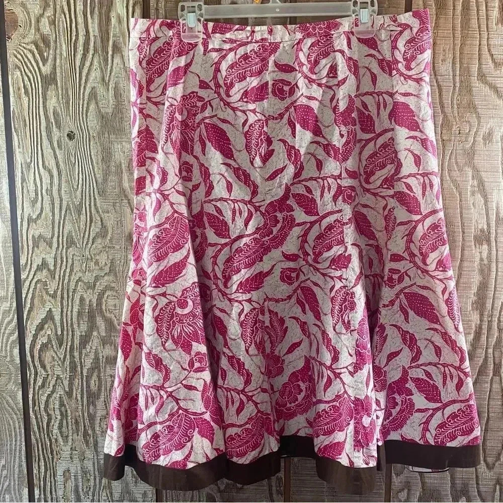 Old Navy Floral Skirt 🌺🌷🌸 - Picture 2 of 5